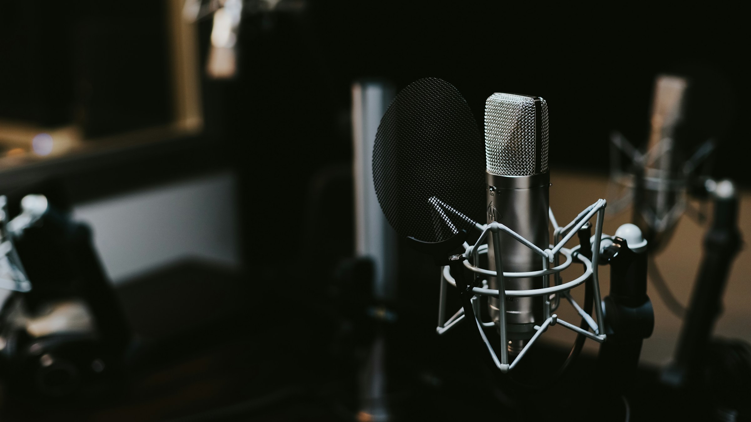 Podcast microphone setup for a recorded interview